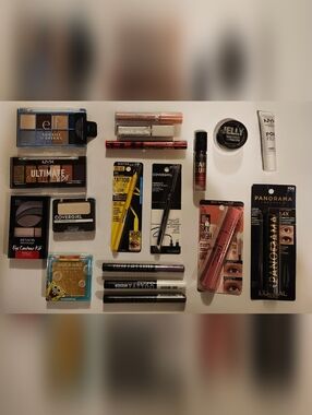 Big Make Up Lot- Eyeshadow, Eye Liner, Mascara